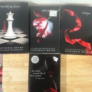 Stephanie Meyer's Twilight Saga Lot Of 4 Hardcover Paperback Books Eclipse Moon